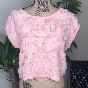 Buffalo (David Bitton) Tendril Floral Crop Tee 💕